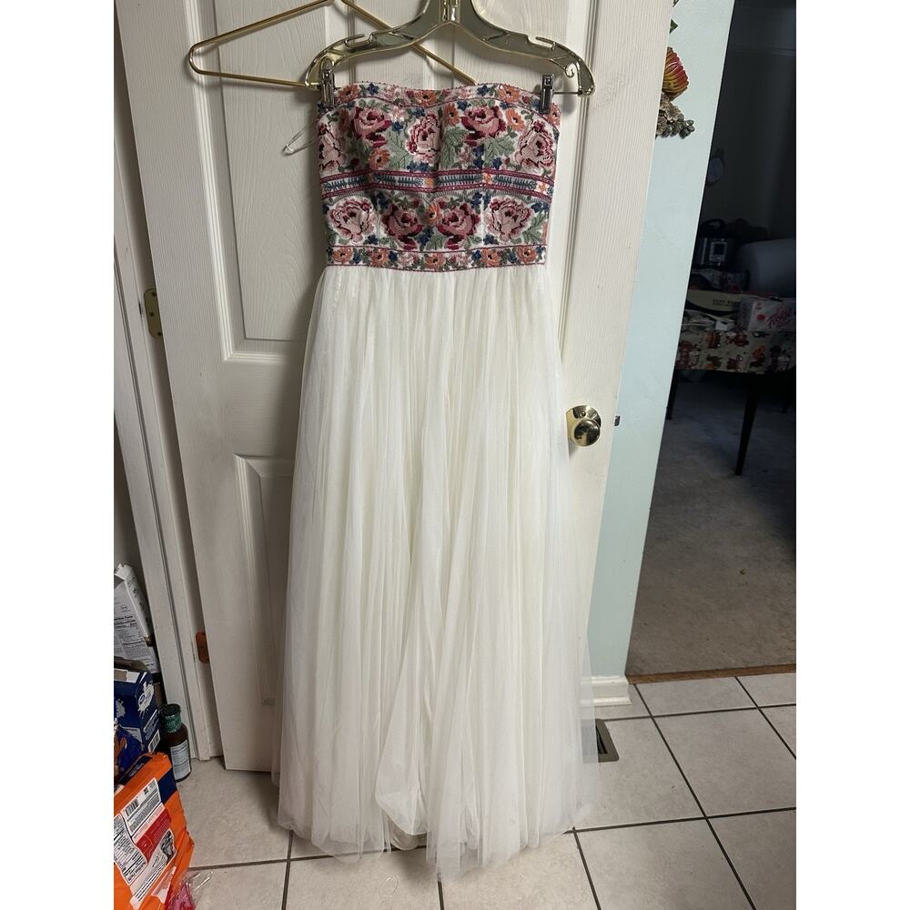 Sherri Hill Hand Embroidered Floral 50873 Strapless Tulle Prom Dress Med 6-8 34w